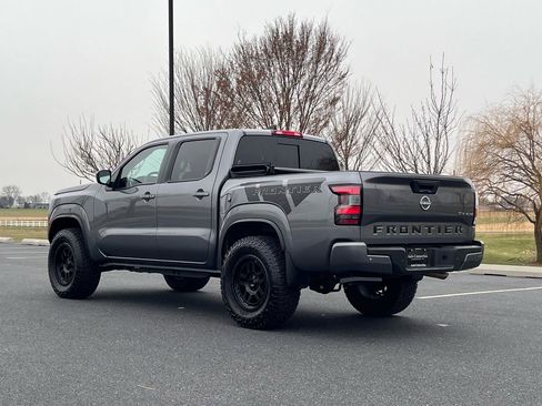 Used 2023 Nissan Frontier SV w/ SV Convenience Package image 6