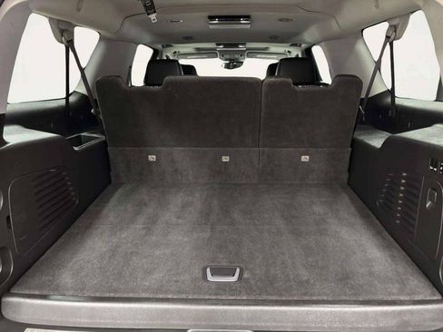 Used 2016 Cadillac Escalade ESV Luxury AWD/4WD image 6
