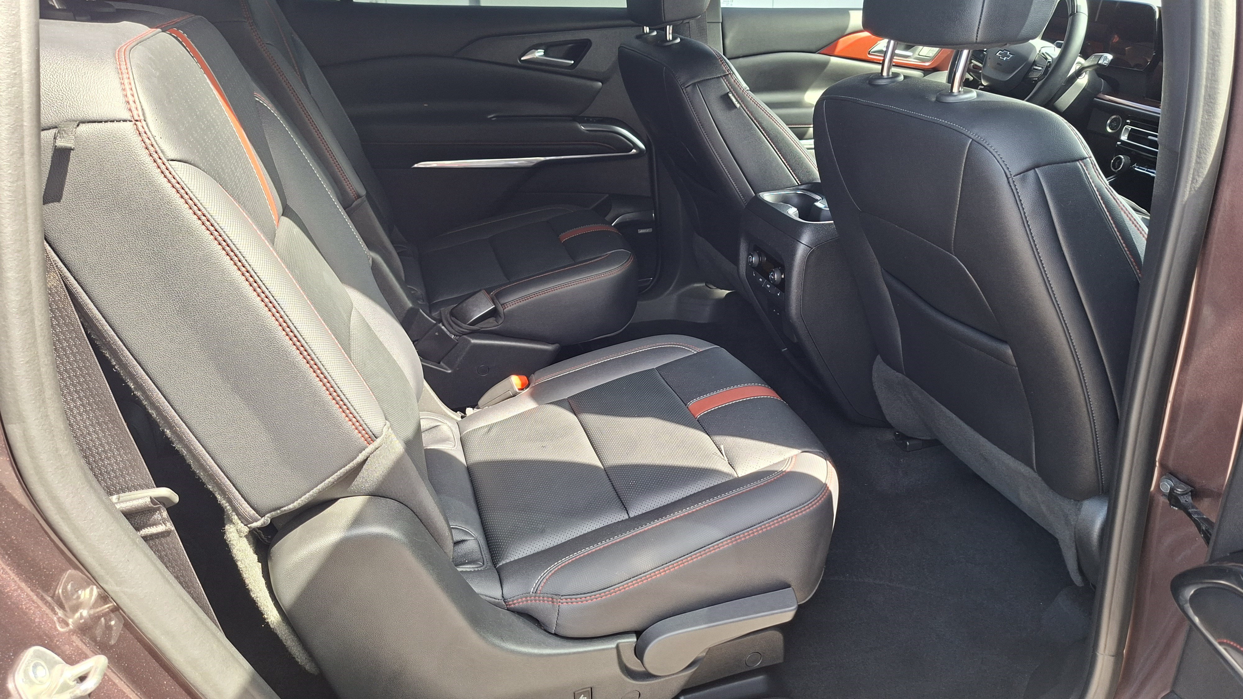 Used 2024 Chevrolet Traverse RS w/ LPO, Floor Liner Package FWD image 22