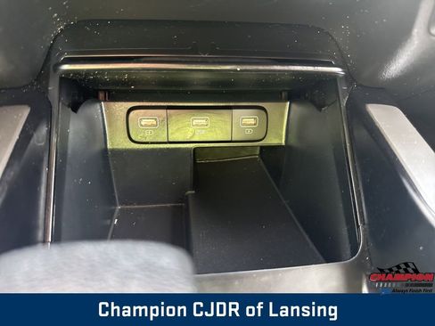 Used 2022 Kia Sorento LX FWD image 28