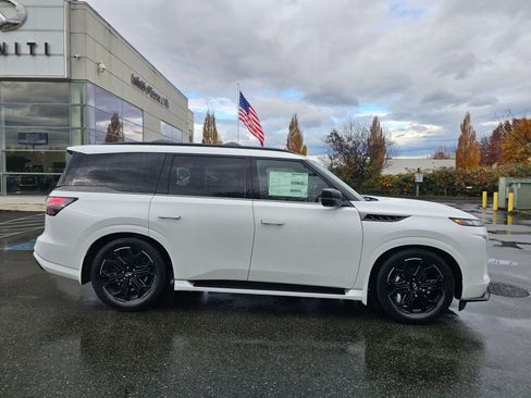 New 2026 INFINITI QX80 4WD image 8