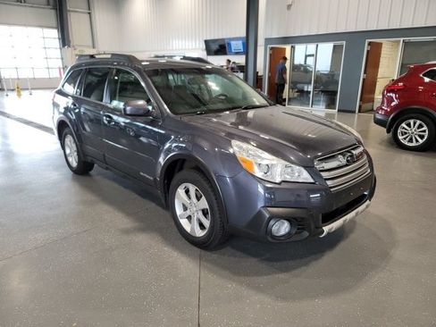 Used 2014 Subaru Outback 2.5i Limited w/ Accessory Value Package (OYS) AWD/4WD image 1