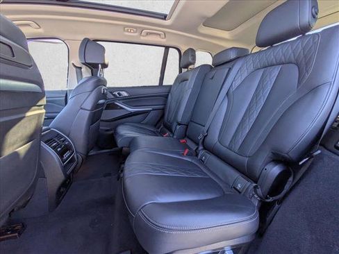 Used 2023 BMW X7 xDrive40i image 22