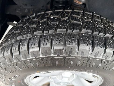 Used 2023 Toyota Tacoma SR image 29