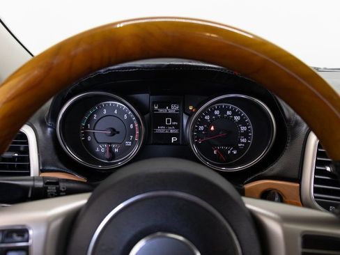 Used 2012 Jeep Grand Cherokee Overland image 27
