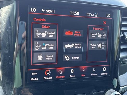 Used 2020 RAM 1500 Laramie image 36