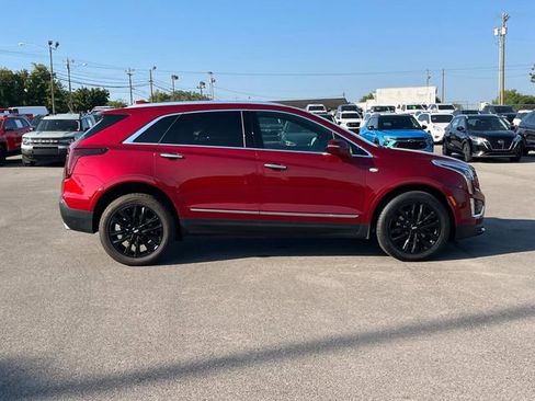 Used 2023 Cadillac XT5 Luxury image 3