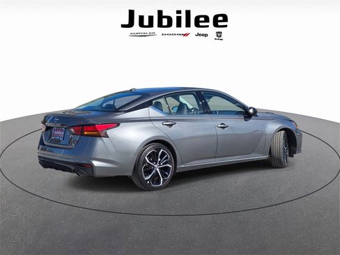 Used 2025 Nissan Altima 2.5 SR image 5