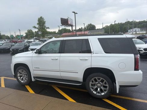Used 2016 GMC Yukon SLT w/ Open Road Package AWD/4WD image 7