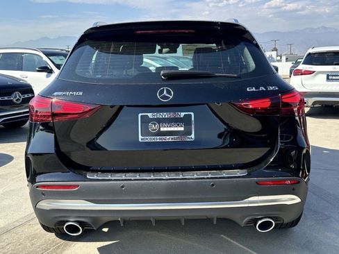 New 2025 Mercedes-Benz GLA 35 AMG 4MATIC image 9