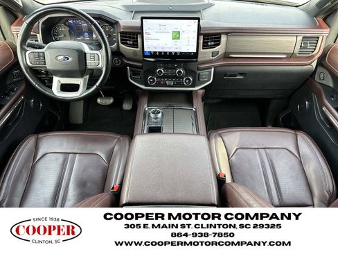 Used 2024 Ford Expedition Limited image 23