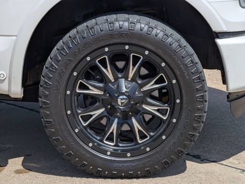 Used 2016 Ford F150 Platinum w/ Equipment Group 701A Luxury AWD/4WD image 11