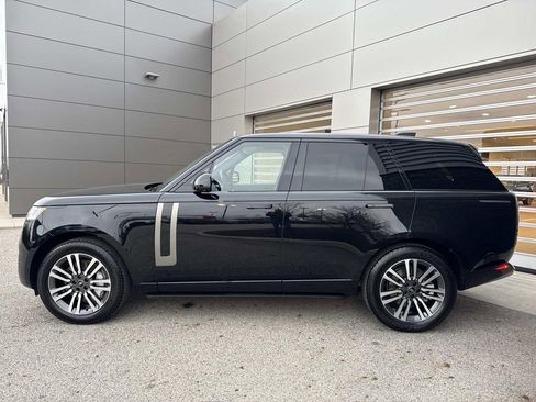 Certified 2024 Land Rover Range Rover SE AWD/4WD image 4