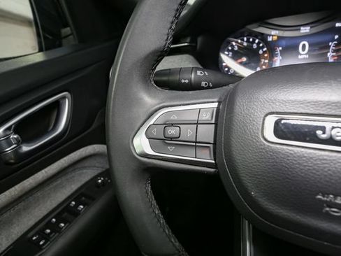 Used 2024 Jeep Compass Latitude AWD/4WD image 29