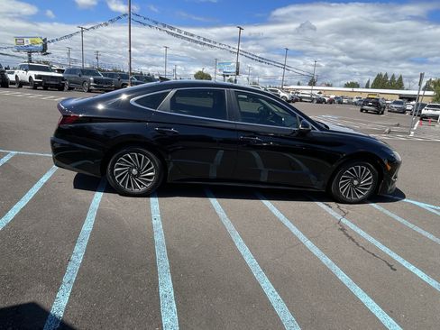 Certified 2023 Hyundai Sonata Limited FWD image 6