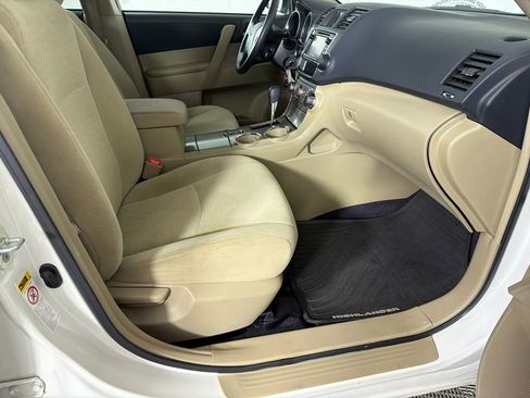 Used 2013 Toyota Highlander Plus image 13