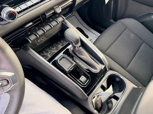 New 2026 GMC Canyon Elevation w/ Convenience Package image 21