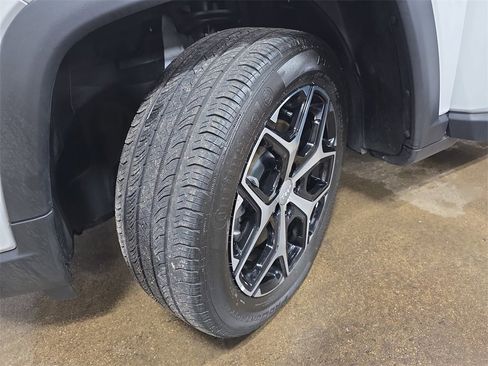 Used 2024 Jeep Compass Limited image 30