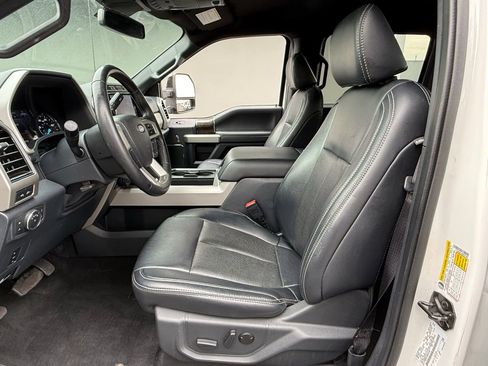 Used 2022 Ford F250 Lariat w/ Black Appearance Package AWD/4WD image 12