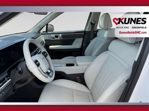 Used 2025 Hyundai Santa Fe SEL AWD/4WD image 19