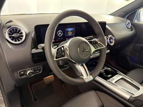 New 2026 Mercedes-Benz GLA 250 4MATIC image 4