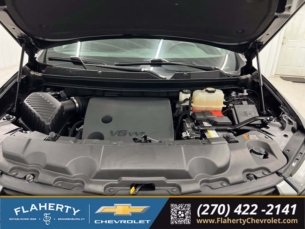 Used 2023 Chevrolet Traverse LT w/ LT Premium Package AWD/4WD image 16