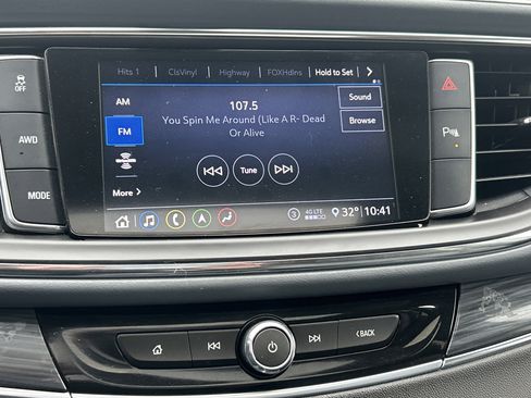 Used 2021 Buick Enclave Essence w/ Sound and Sites Package image 26