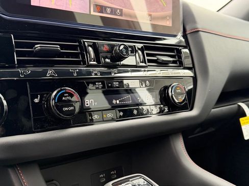 New 2026 Nissan Pathfinder SV image 28