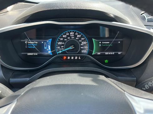 Used 2015 Ford C-MAX SE w/ Interior Protection Package image 24