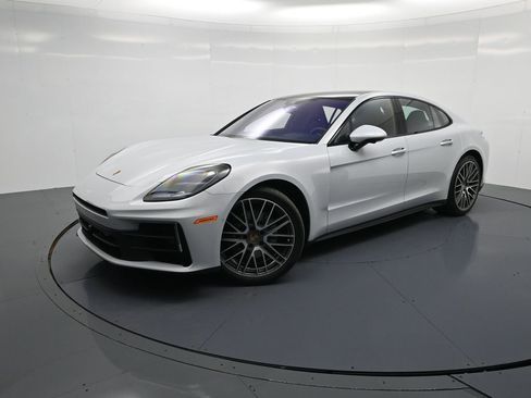 Certified 2024 Porsche Panamera 4 image 1