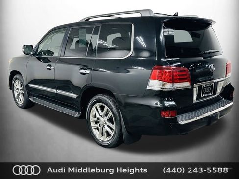 Used 2013 Lexus LX 570 4WD w/ Luxury Pkg w/Pre-crash image 5