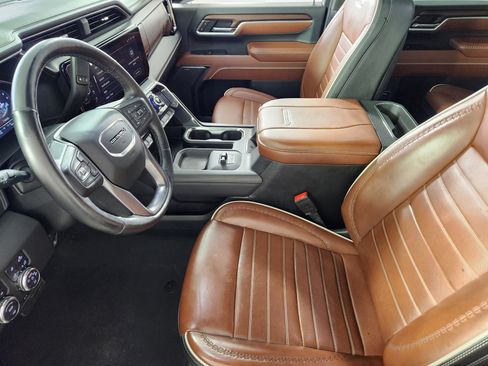 Used 2025 GMC Sierra 2500 Denali Ultimate image 11