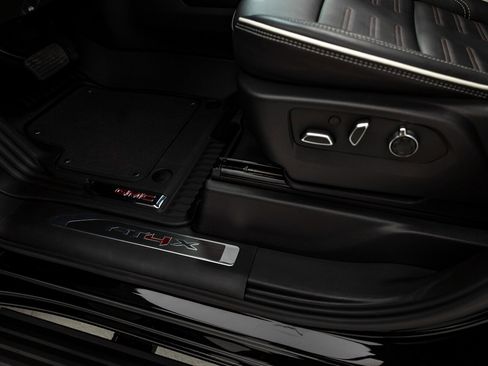 Used 2026 GMC Sierra 2500 AT4X image 38