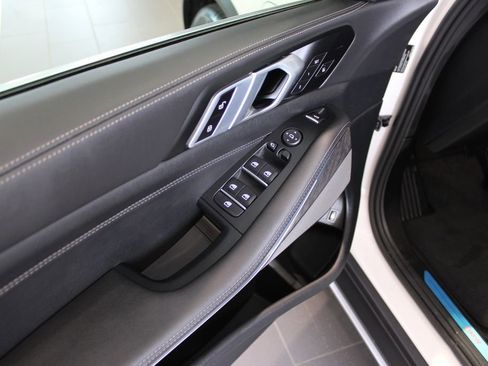 New 2026 BMW X5 xDrive50e image 27