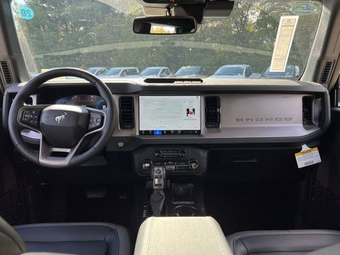 New 2025 Ford Bronco Outer Banks image 23