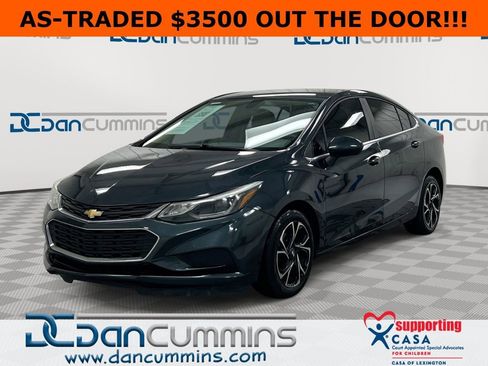 Used 2018 Chevrolet Cruze LT FWD image 1