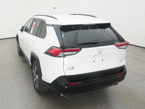New 2025 Toyota RAV4 SE image 16