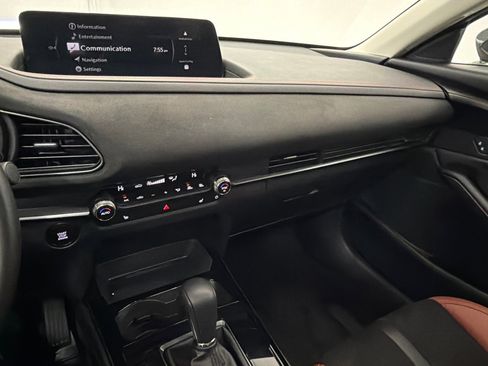 Used 2025 MAZDA CX-30 Carbon image 25