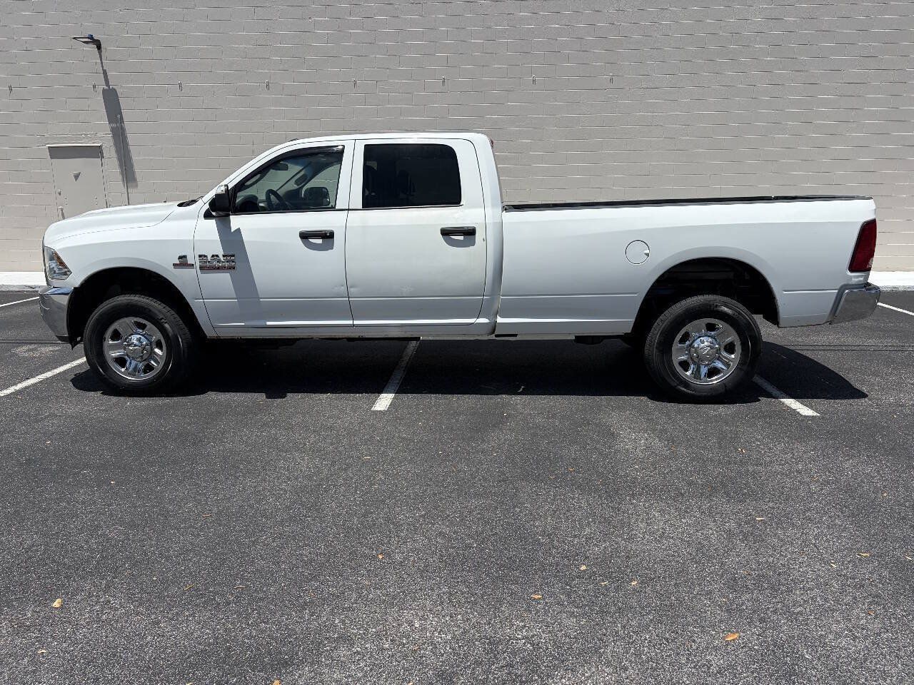 Used 2017 RAM 2500 Tradesman w/ Chrome Appearance Group AWD/4WD image 41