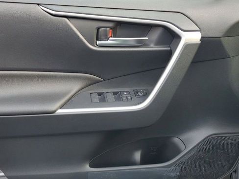 New 2025 Toyota RAV4 SE image 22