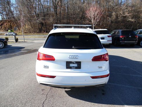 Used 2018 Audi Q5 2.0T Premium Plus w/ Premium Plus Package image 4