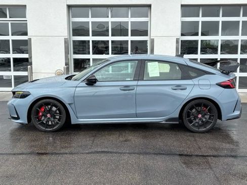 Certified 2023 Honda Civic Type R image 3