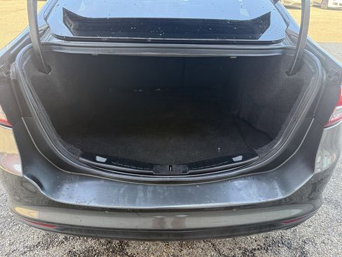 Used 2017 Ford Fusion SE w/ Equipment Group 201A FWD image 21