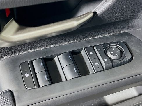 Used 2024 Toyota Tacoma TRD Off-Road image 17