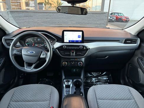 Used 2021 Ford Escape SE image 26
