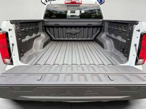 New 2026 Chevrolet Colorado ZR2 w/ Technology Package AWD/4WD image 7