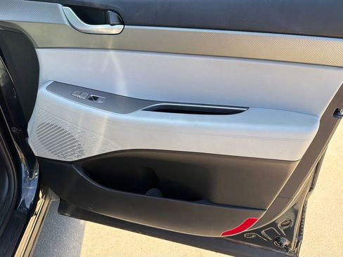 Used 2025 Hyundai Palisade SEL FWD image 14