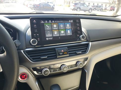 Used 2022 Honda Accord LX image 22