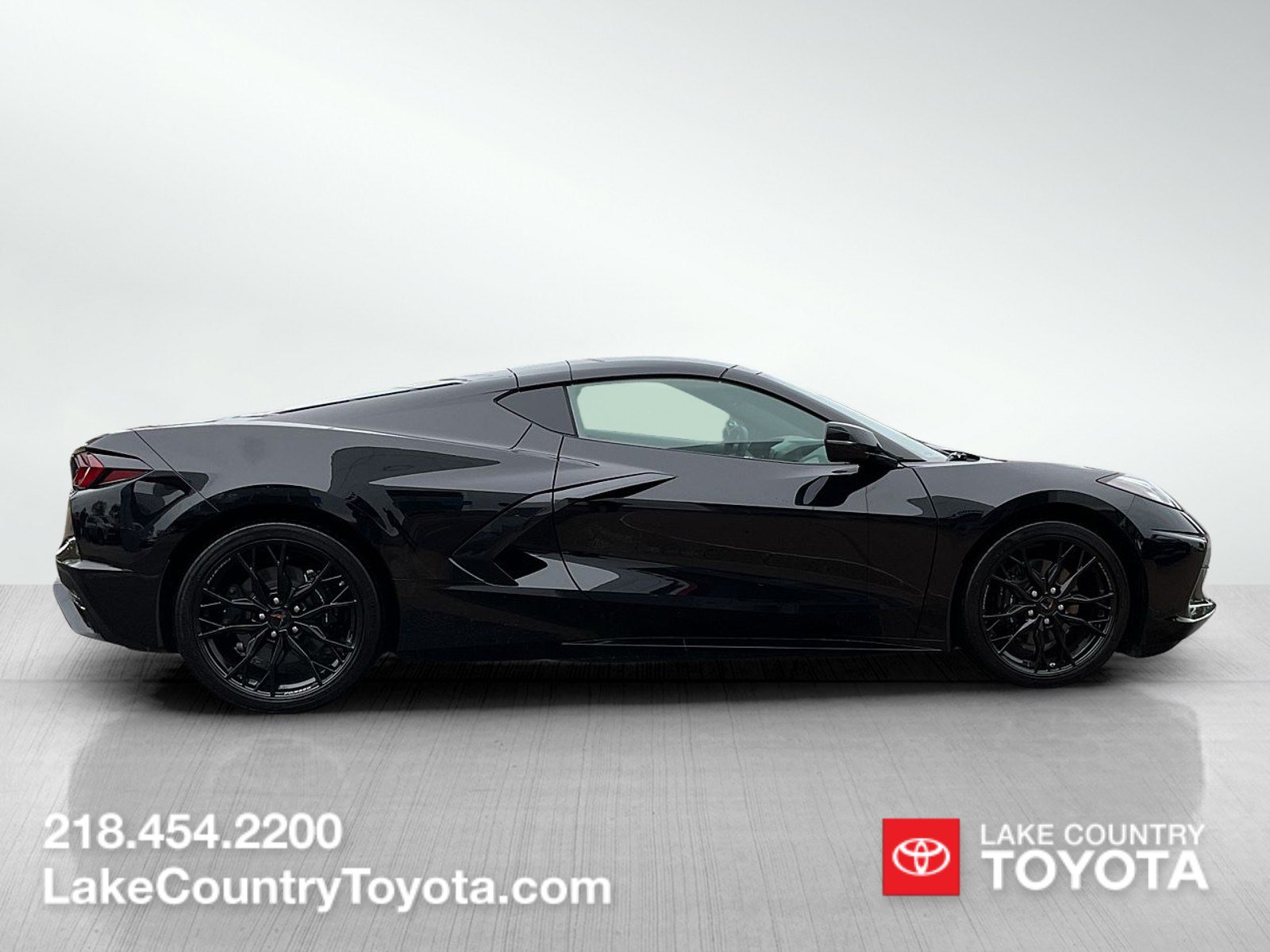 Used 2026 Chevrolet Corvette Stingray Coupe w/ 1LT RWD image 5