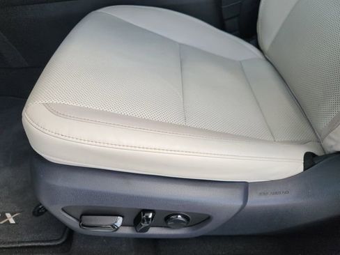 Used 2024 Lexus RX 350 FWD w/ Technology Package image 18